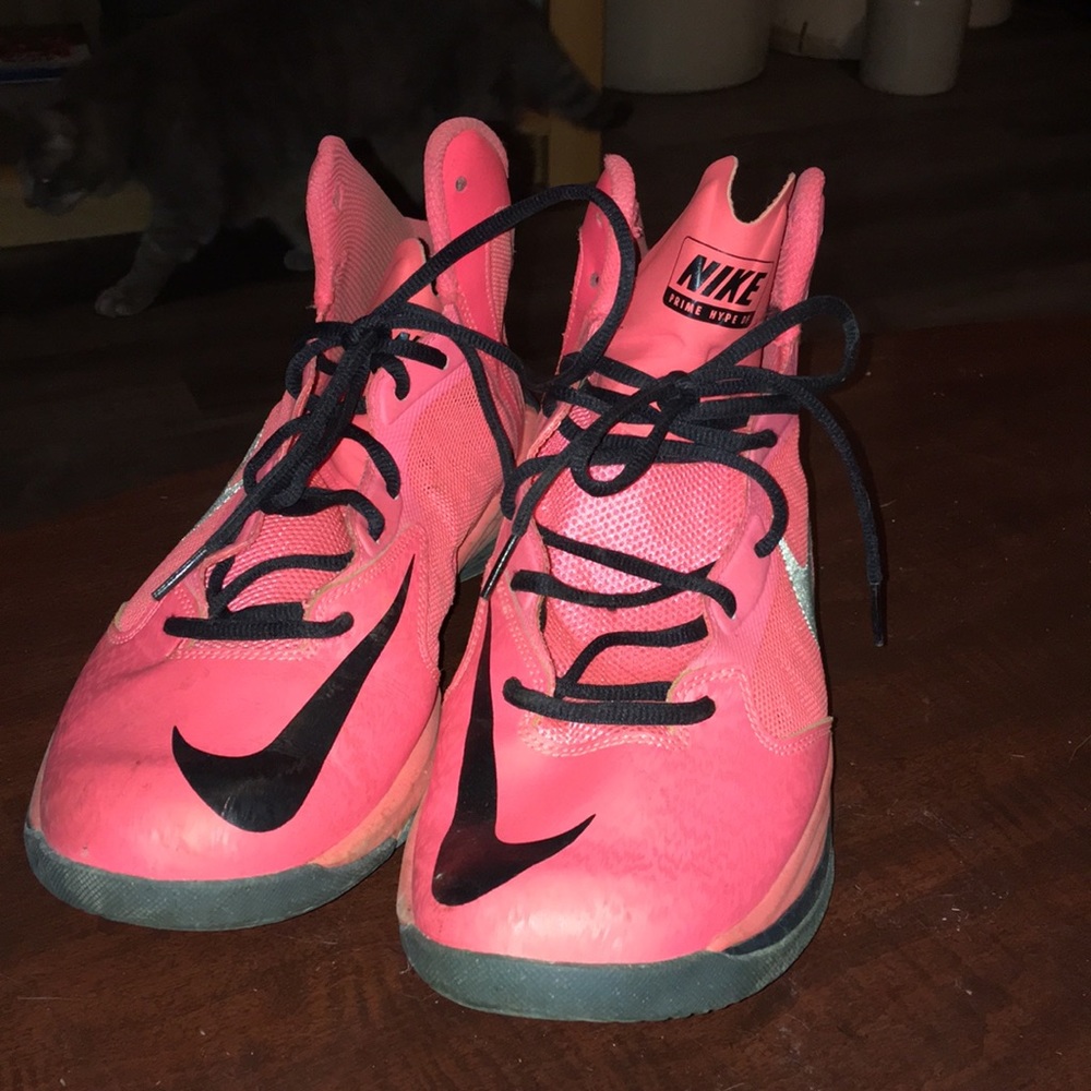 Nike PRIMEHYPE sneakers